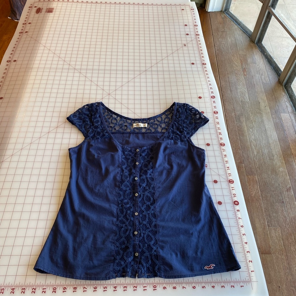 Hollister navy dark blue boho lace detail button down size large - Picture 15 of 16